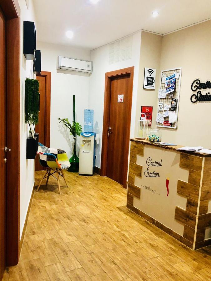 Napoli Central Station Deluxe Bed and Breakfast Esterno foto
