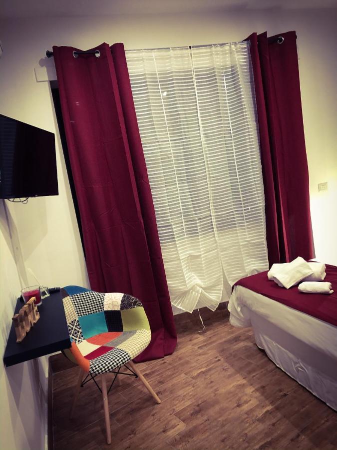 Napoli Central Station Deluxe Bed and Breakfast Esterno foto